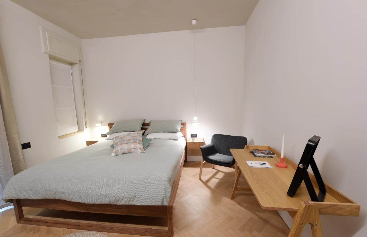La Casa Sugli Archi Bed & Breakfast Salerno Exterior foto